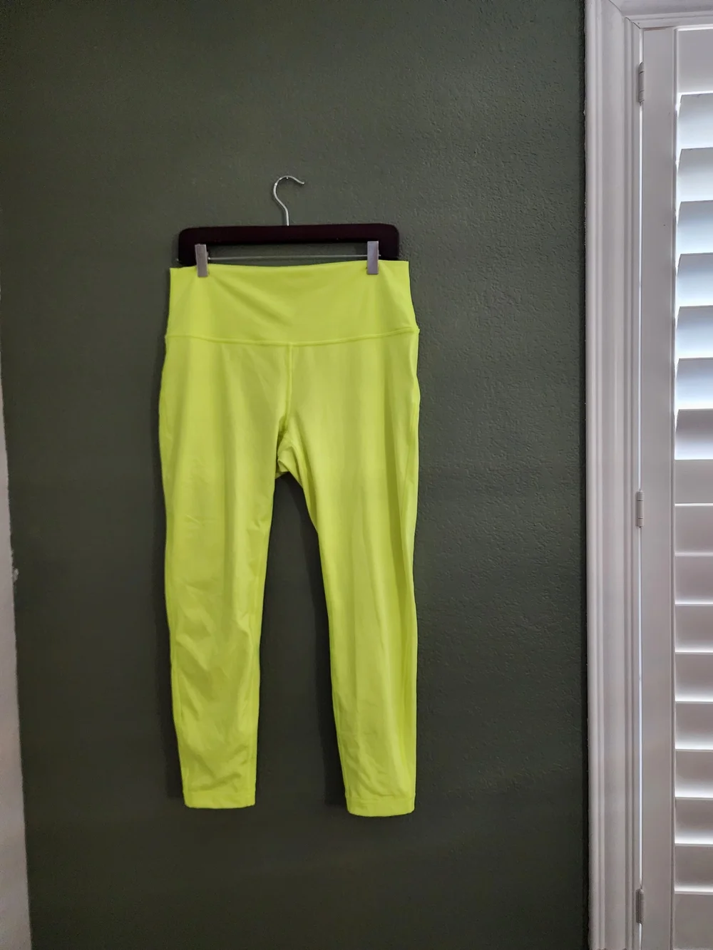 Lululemon Align High-Rise Crop 23